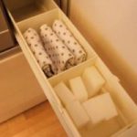 『キッチンコンロ横の小さな引出、どう使っていますか？』