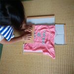 「ママのお手伝いから学ぶ、思いやりの心」