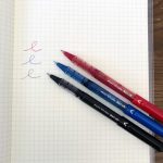 「青いペンと方眼ノートで思考の整理」