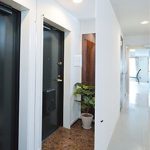インテリアに鏡を用いるメリットとは