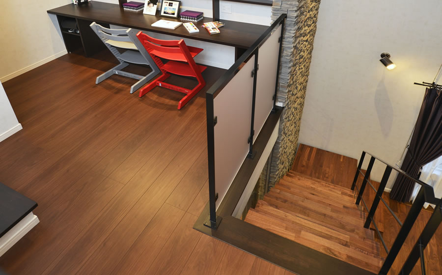 階段上スペース