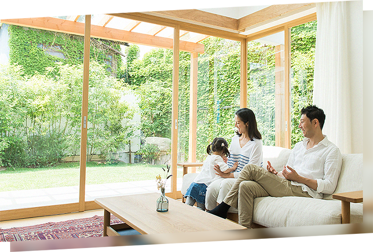 リビングからテラスへつながる家族の団らん。季節を感じる陽だまりスペース