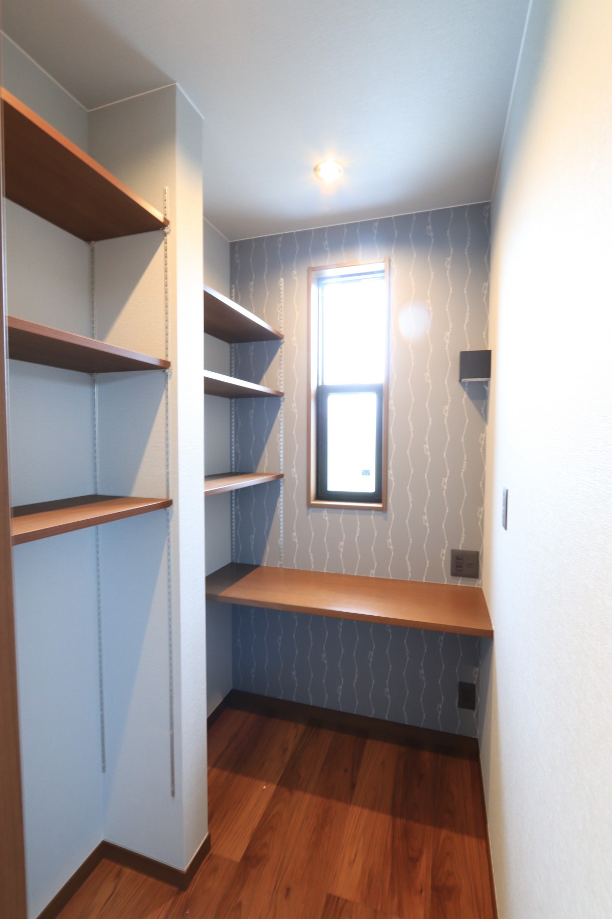 納戸1.5帖（書斎）