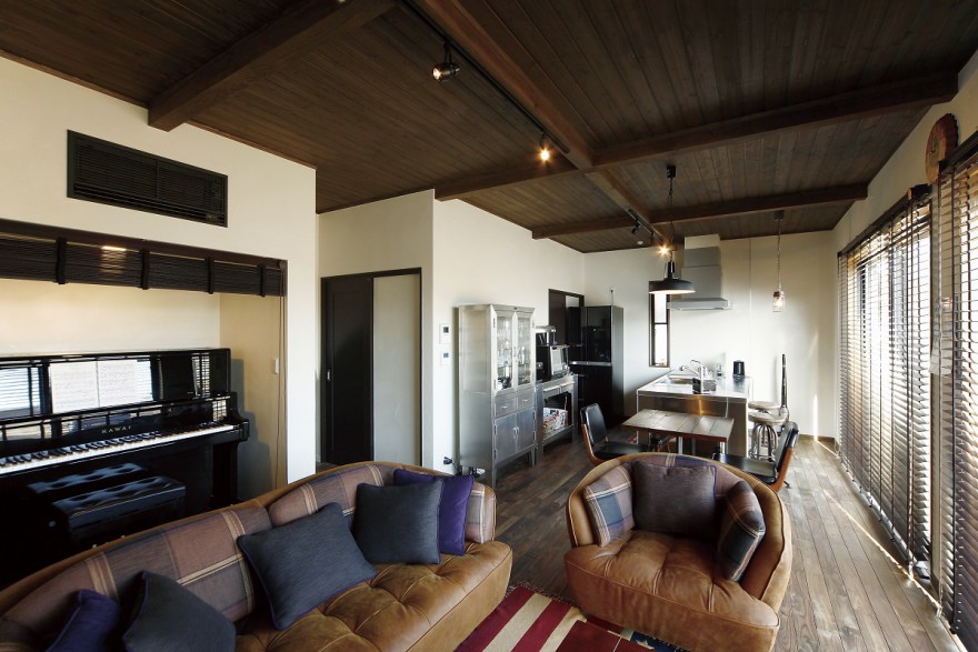 たくさんの要望を詰め込んだ 好きな物に囲まれた生活を実現した住まい