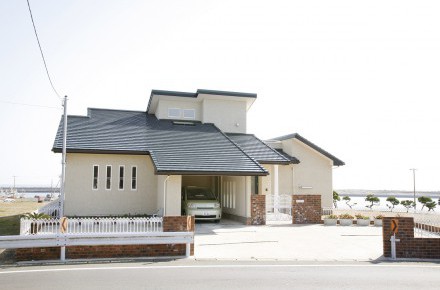 太平洋を見渡すロケーション抜群の住まい