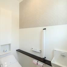 グレージュのエコカラットで空間の癒し度がアップ