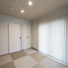 奥さまのアイデアで機能性を重視した洗面化粧台は、使い勝手抜群です。