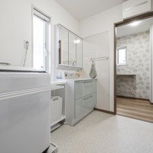 清潔感にあふれる洗面脱衣室&ランドリールーム