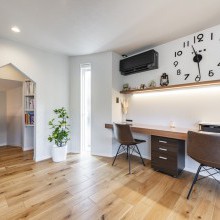 スタディスペースはオープンとセミオープンを使い分けて効率よく