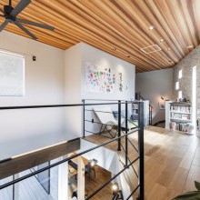 吹抜でつながるセカンドリビング