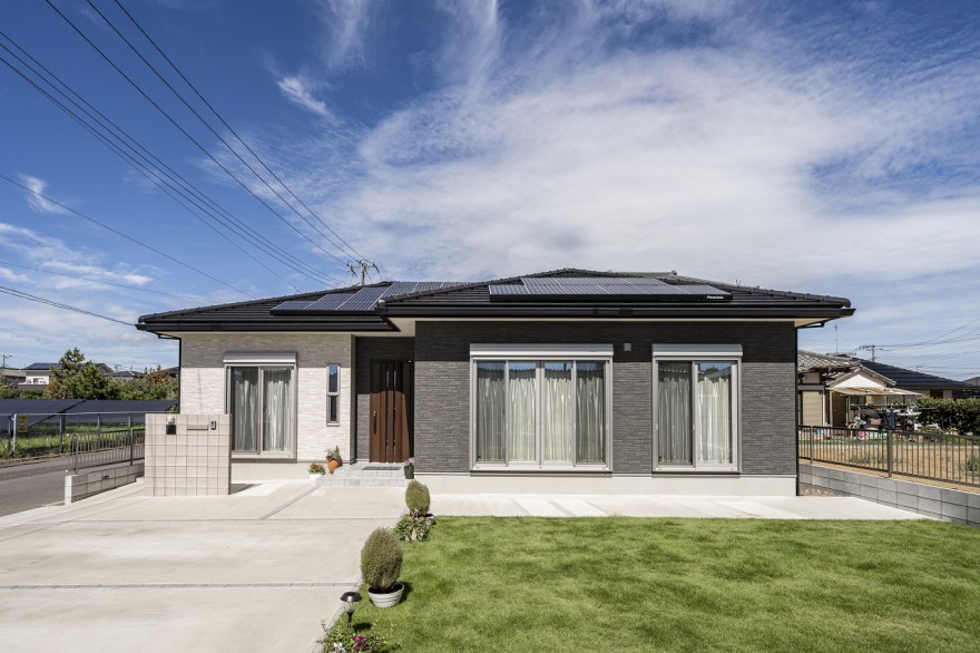 広がりと存在感のある平屋づくり