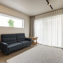 自然の光に包まれる柔らかな空間