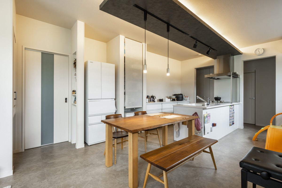 ナチュラルなお気に入りのダイニングセットを活かして