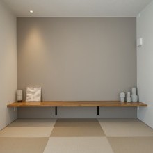 木の温もりが調和する、静寂の空間。畳スペース
