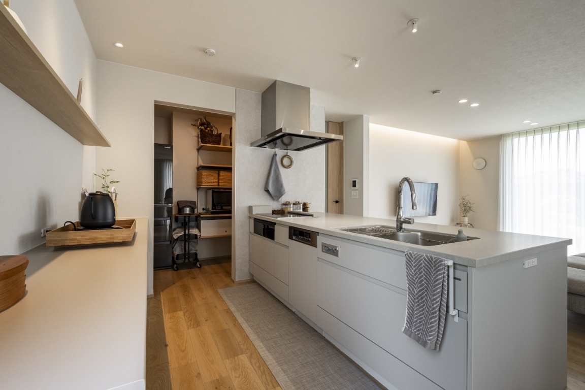 キッチンからの家事ラク水廻り動線