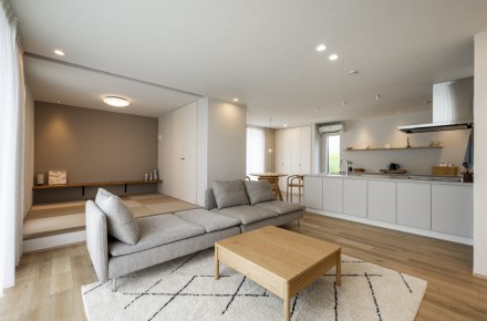 ナチュラルなライフスタイルに暮らすゆとりの平屋