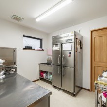 バックヤードもシンプルに最小限で効率よく