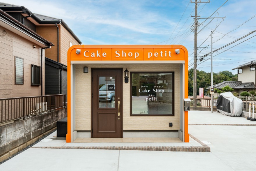 ★ストアーズベース★　“Cake shop petit”　オープン！