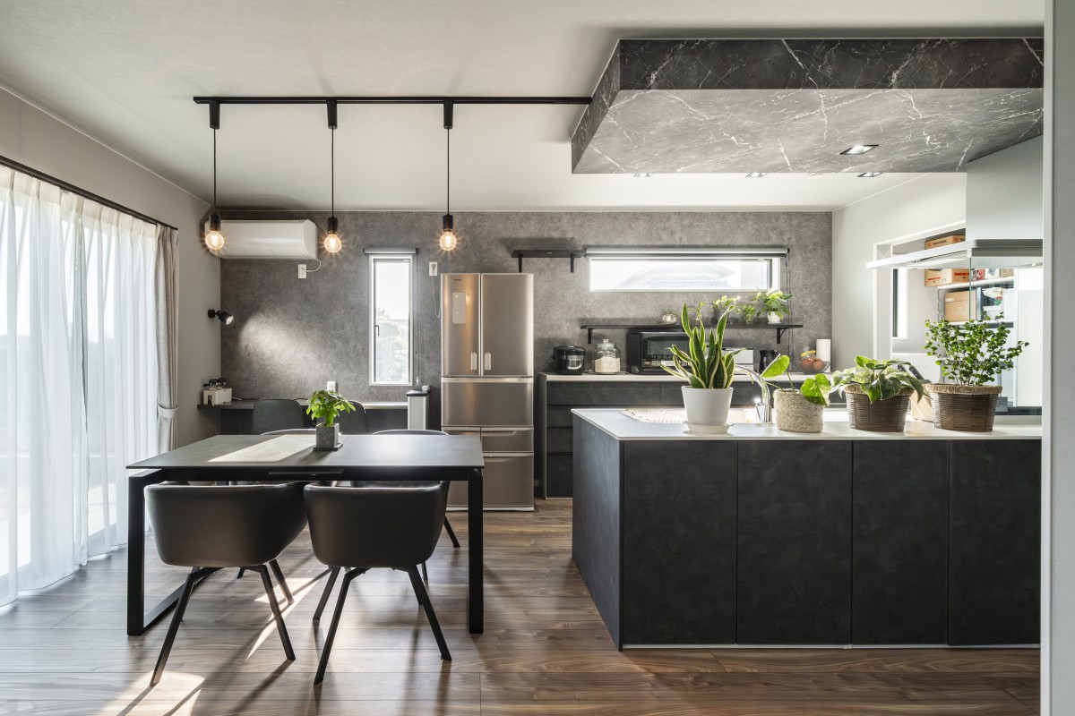 毎日立つ場所だからこそ、使いやすさにこだわったキッチン