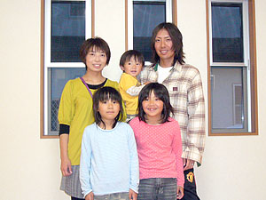 地元の信用があるからワールドハウスに決めました