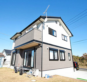 担当営業やスタッフの人柄と対応が決め手