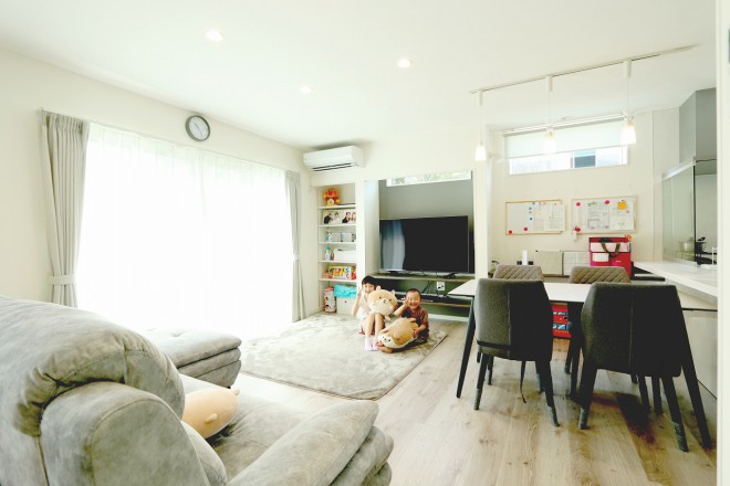 家族そろって言っています「ワールドハウスで建てて良かったね」