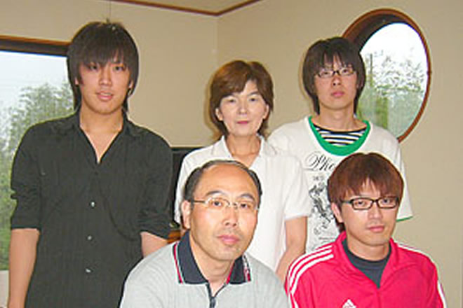 テラスでバーベキューが楽しみ